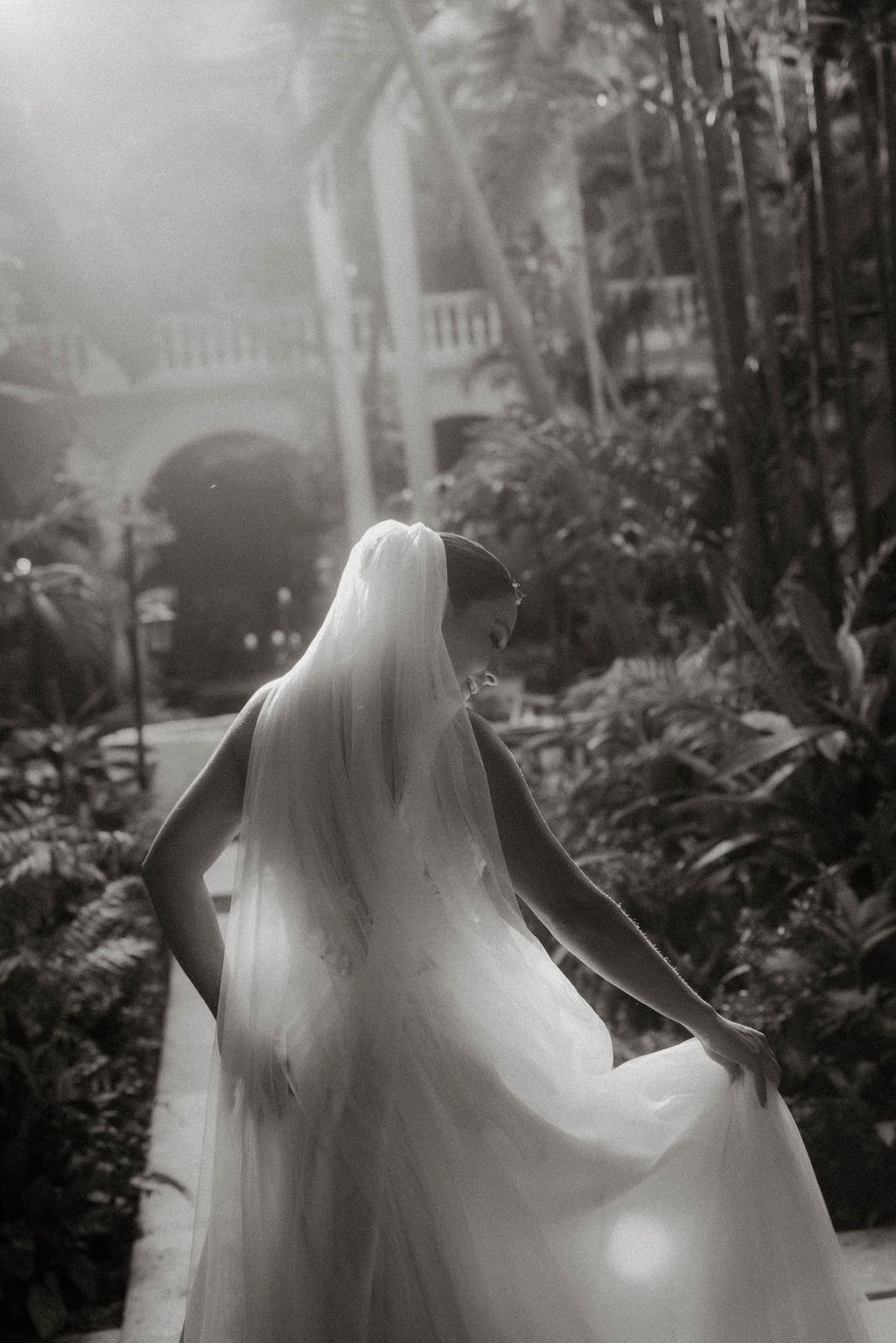 cartagena wedding bride walking down the aisle in a whimsical and dreamy way